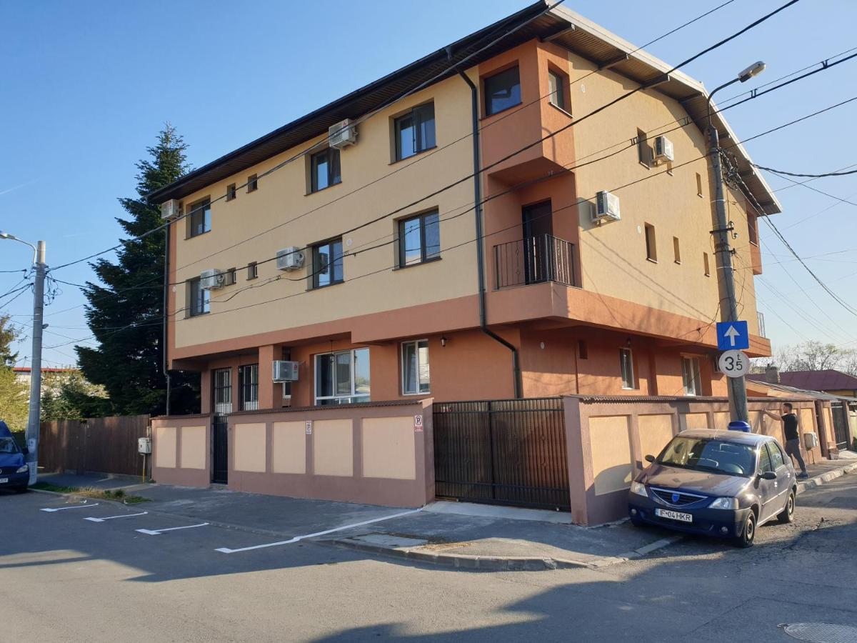 Villa Accommodation ブカレスト エクステリア 写真