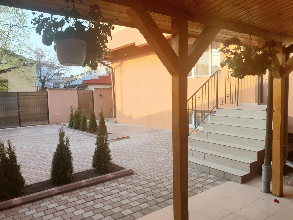 Villa Accommodation ブカレスト エクステリア 写真